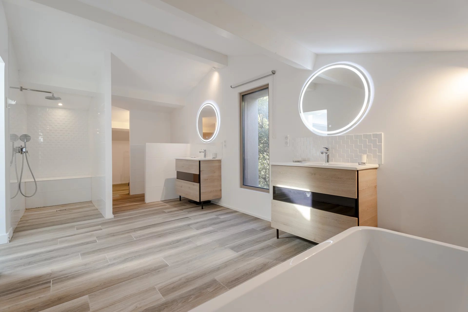 eaa039e72af21517bd77a278f3728e07_834af86c21_1920-original