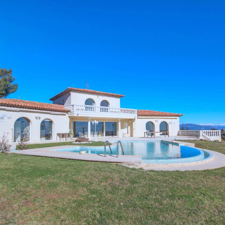 Villa neuve vue mer à vendre à Sainte-Maxime