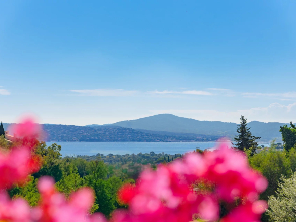 Villa à Rénover/Agrandir avec Vue Mer Domaine de Bartole