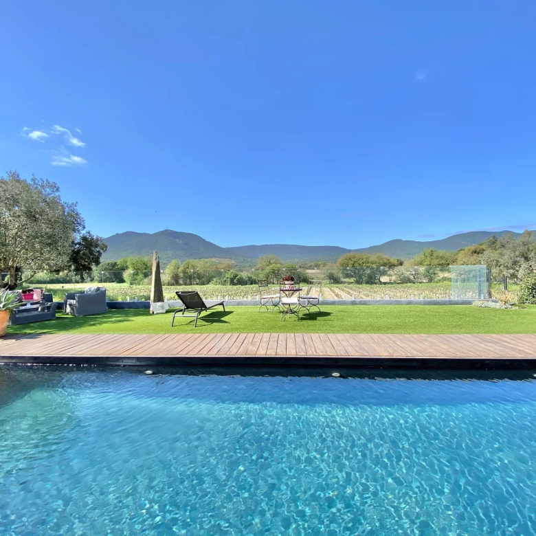 Villa vue mer panoramique à vendre aux Issambres