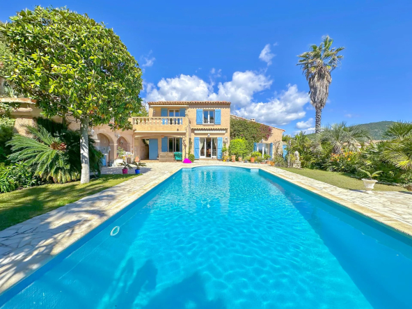 Villa vue mer à vendre à La Nartelle
