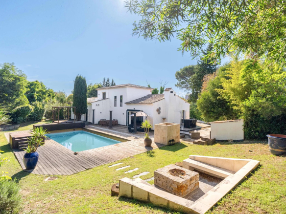 Villa à vendre à Gassin proche de Saint-Tropez