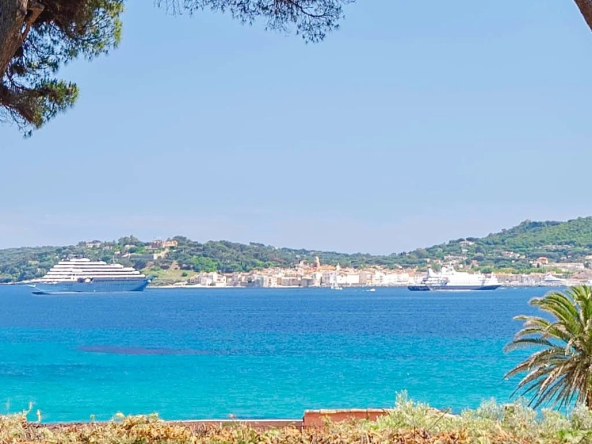 Villa vue mer panoramique à vendre à pied des plages