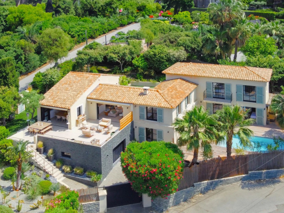 Villa vue mer à vendre à Sinopolis