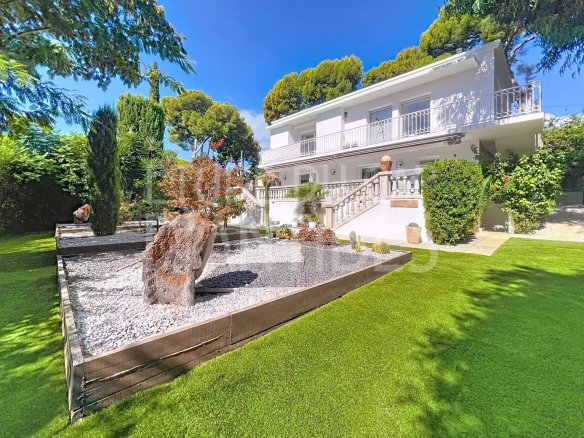 A Vendre Cap d’Antibes Villa Versant Est