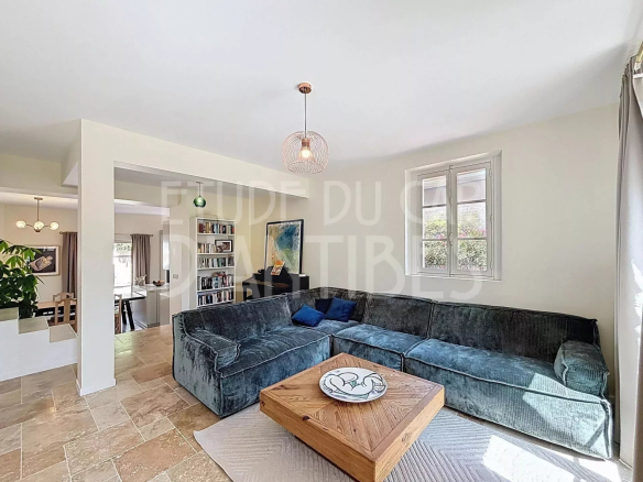 Interior of a house in Antibes with a modern and bright living room.
