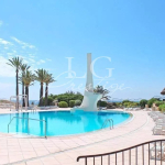 Appartement en Front de Mer à Port la Galère