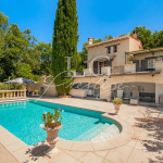 Maison de charme avec piscine et superbe vue