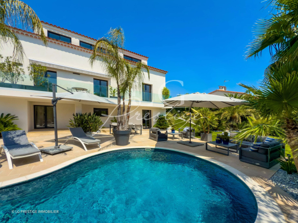 EXCLUSIVITE – A PROXIMITE DE CANNES