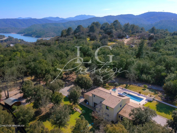 Élégante villa avec appartement indépendant proche du lac de Saint-Cassien