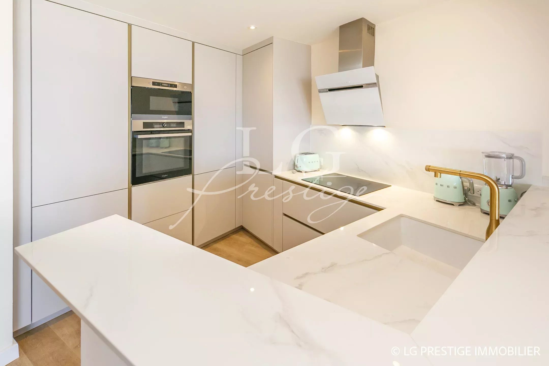 e809b2d8f0232ad262b43c169bae2f5b_d265d1522b_2160-original