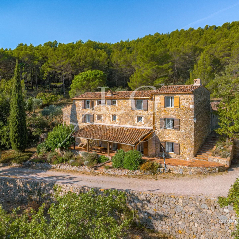 Belle propriété  avec vue mer