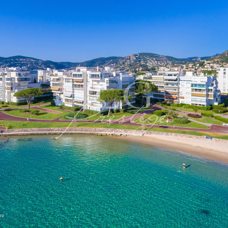 Superbe propriété au pied du village