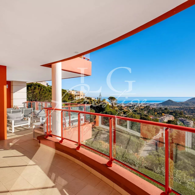 Idéalement situé à proximité du centre de Cannes