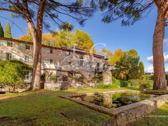 Domaine d’Exception du XVIIe Siècle – Mas en Pierre sur 6,6 ha