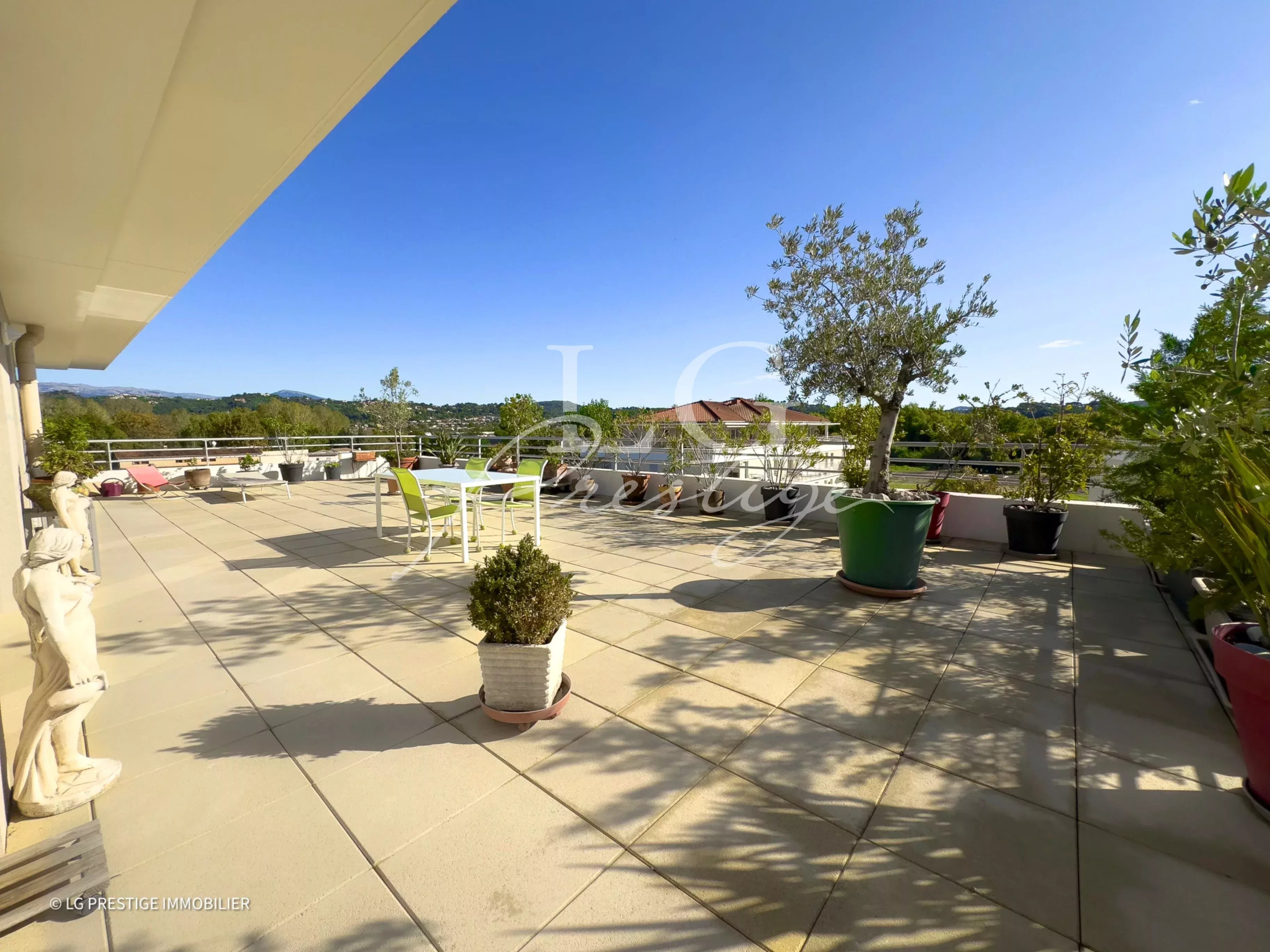 d407bf306638c05730bf37a53121c475_c44a3c6498_3651-original