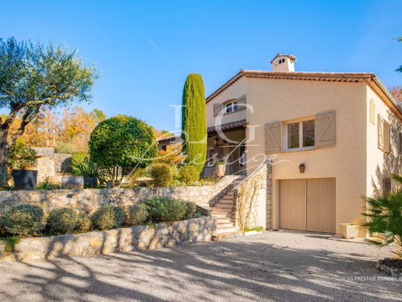 Villa provençale rénovée avec piscine – Fayence