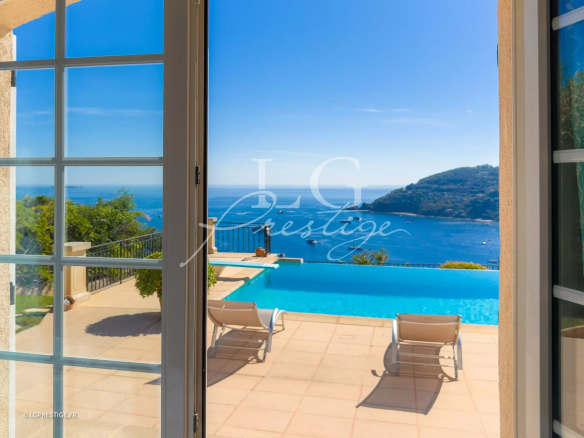 View from a Provençal villa with swimming pool overlooking the Mediterranean Sea in Théoule-sur-Mer.