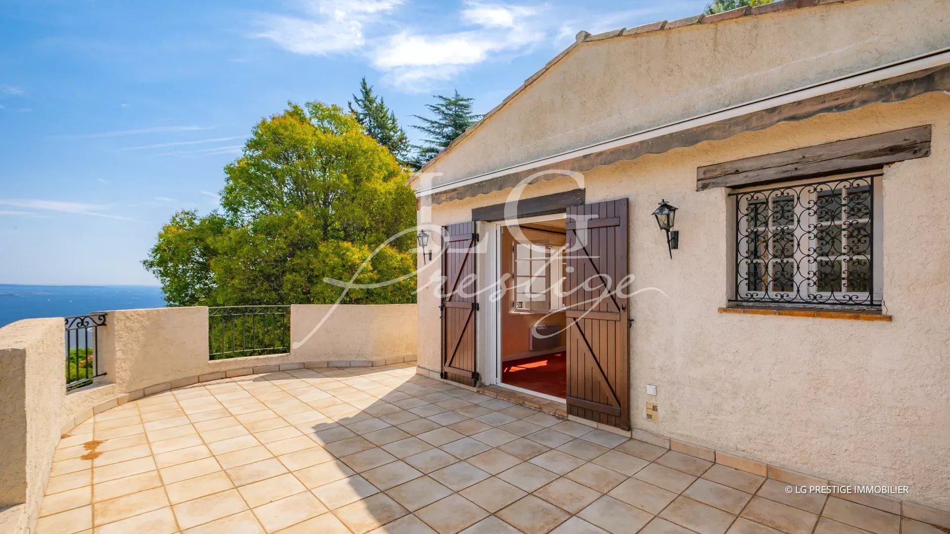 Terrace of a villa with sea view in Théoule-sur-Mer.