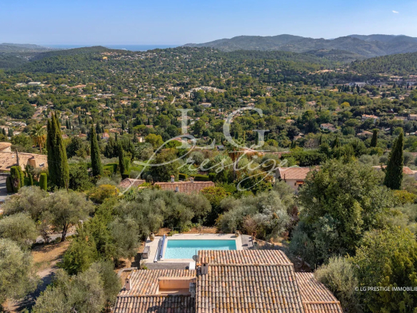 Luxury real estate photo | Charming Properties