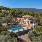 For sale Villa Seillans with swimming pool, 5 rooms, 200m²