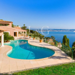Majestueuse Villa 7 Pièces, avec Piscine et Vue Mer, Théoule-sur-Mer