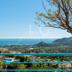 4 -room apartment 120m2 panoramic sea view