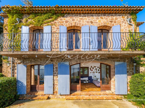 À Vendre Maison Théoule-sur-Mer, 10 Pièces, 220m²