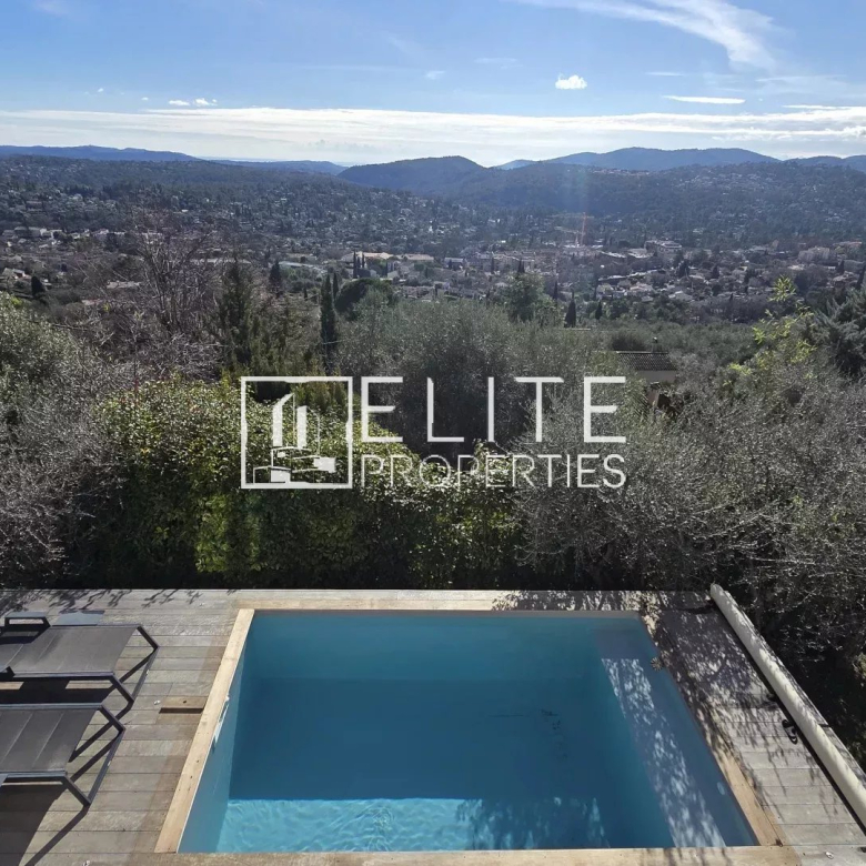 Quartier Victoria – Avant dernier étage – Belle vue mer et Estérel