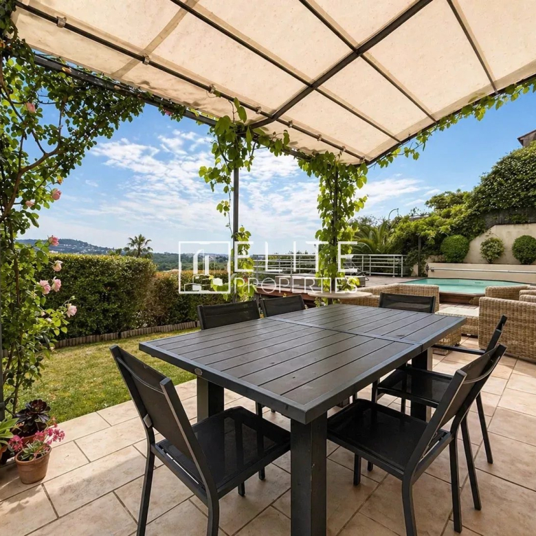 MOUGINS- Belle individuelle 5P avec garage