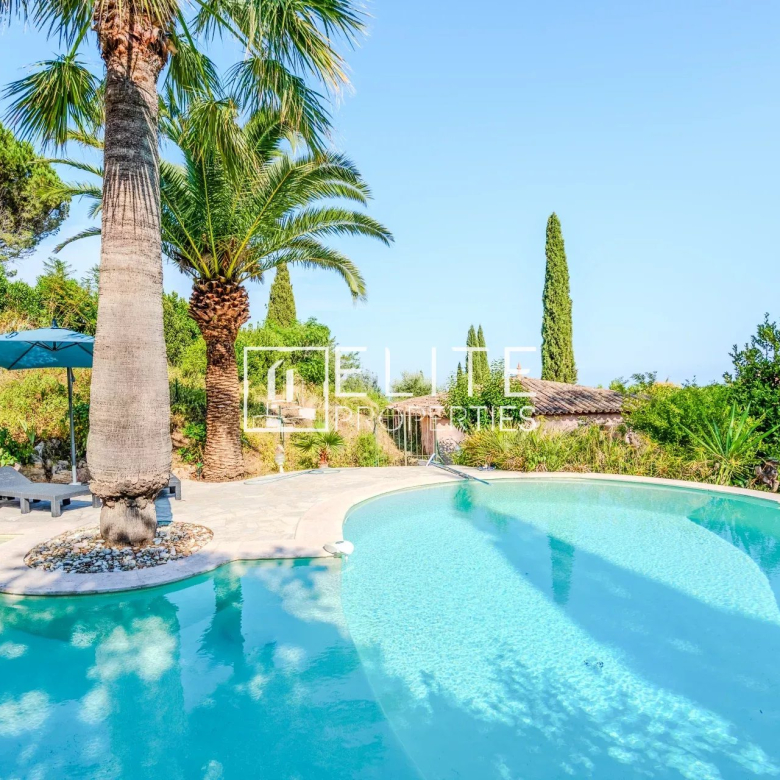 Luxury real estate photo | Charming Properties