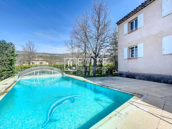 6 -piece house Saint Vallier de Thiey