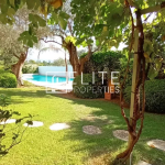 Fat | Sector sought | Charming property