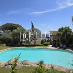 TANNERON – MAS DE 270m², VUE MER & TERRAIN DE 30 HECTARES