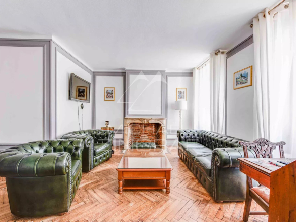 Nouveauté / Plage : Bel appartement de 105 m2 avec patio hyper-centre
