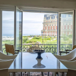 Sublime appartement familial en première ligne vue mer et Palais