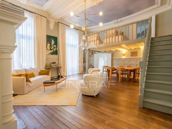 Splendide duplex art déco 138m2 – 3 chambres hyper-centre