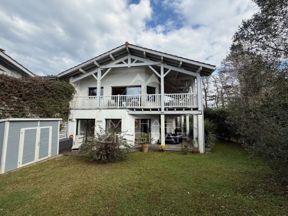 Ocean view house, proximity beach