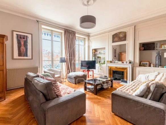 Magnifique appartement familial, berges du Rhône, vue Fourvière