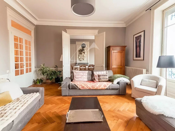 Splendide appartement familial, berges du Rhône, vue Fourvière