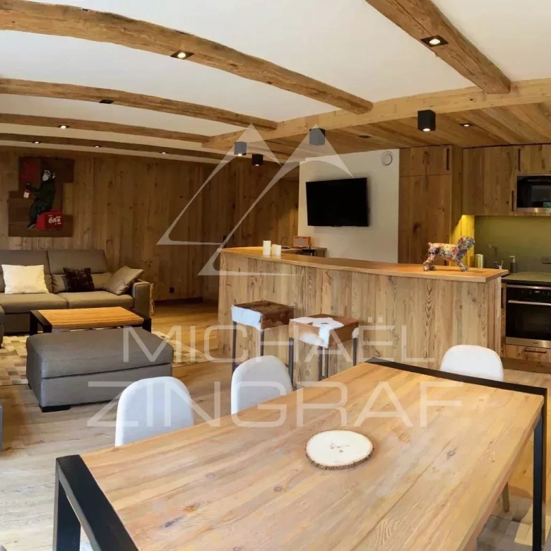 Ferme ancienne avec PC habitation – Vue panoramique Mont Blanc – Potentiel de rénovation