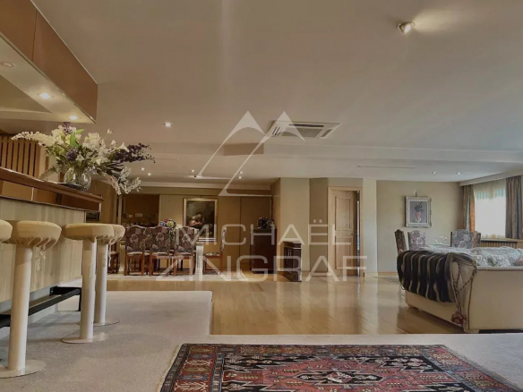 Grand appartement rez-de-jardin – Ski in & out – Megève Jaillet Prestige village à pied