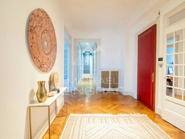 Magnificent family apartment, banks of the Rhône, Fourvière view