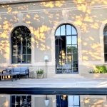 Maison bourgeoise avec orangerie, piscine, parc arboré, puits