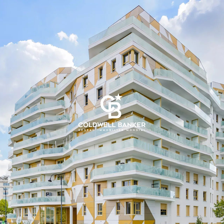 Bel appartement 4 pièces avec balcon au cœur de Vanves !