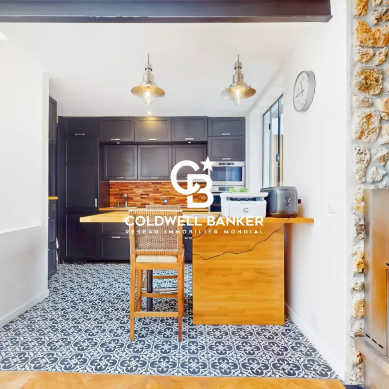 Maison de plain pied avec piscine