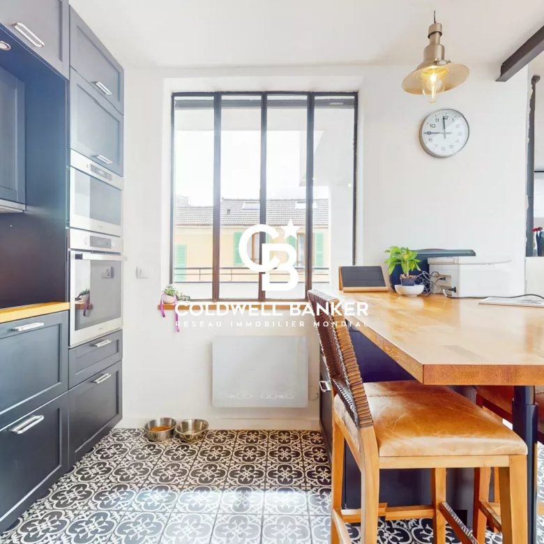 Luxury real estate photo | Charming Properties