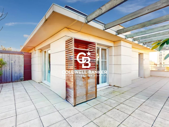 Magnifique duplex avec grande terrasse au dernier étage