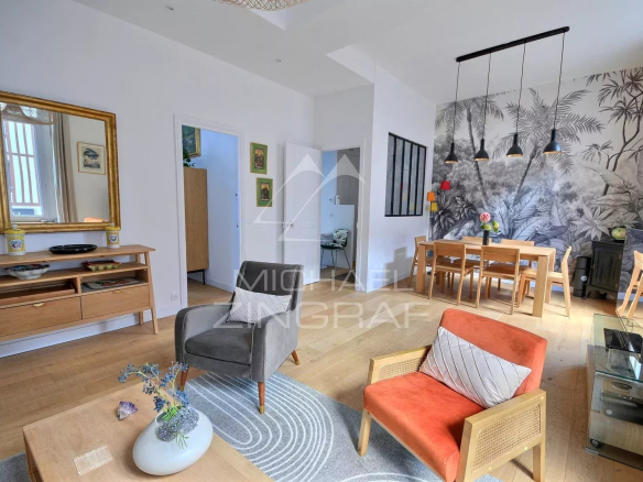 Golden Triangle Apartment