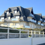 Exceptional apartment in the seafront